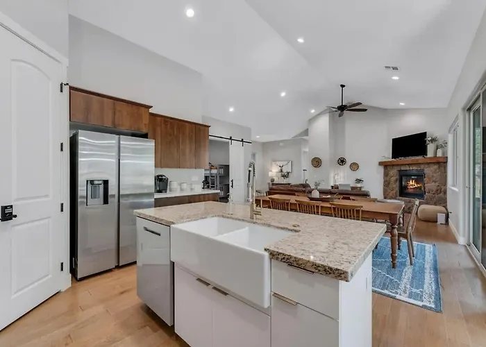Luxury Mountain Retreat With * Williams