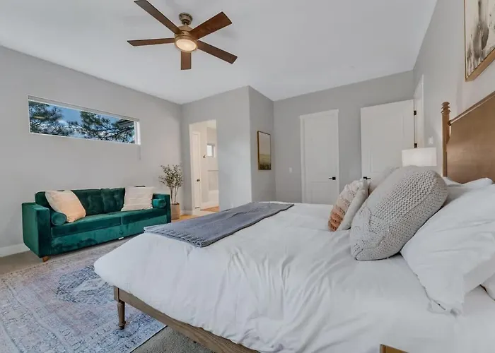 Luxury Mountain Retreat With Holiday home *